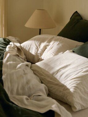 4 X Parachute Linen Standard Pillowcases (Bone)